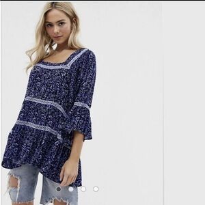 Free People medium Women's Blue Floral Top talk about it tunic boho